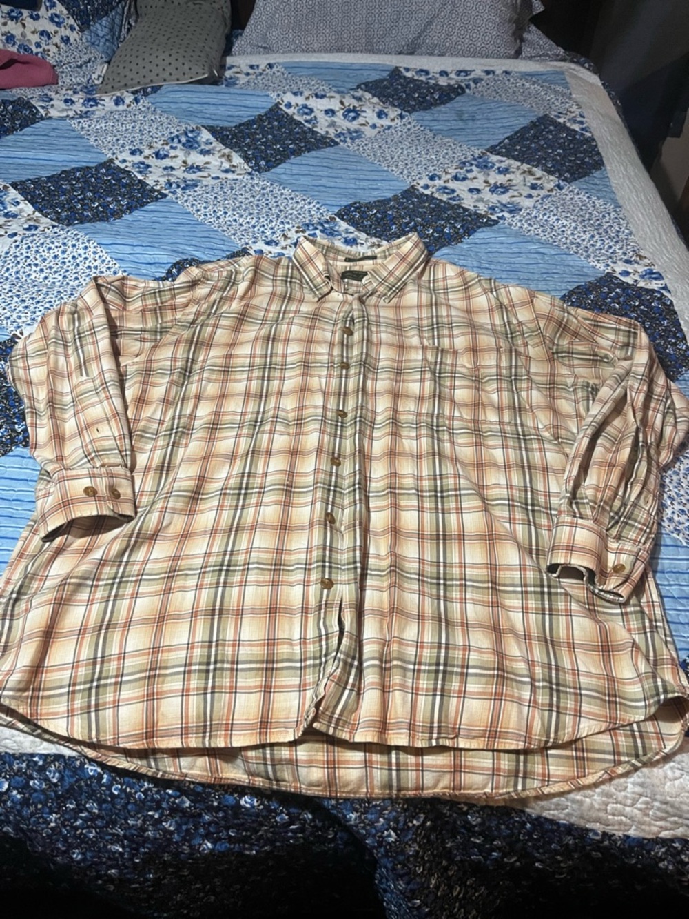 Orvis Signature Collection Men’s XL Button Up Shirt